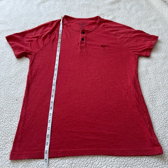 American Eagle Men’s Red T-Shirt - Picture 3 of 6